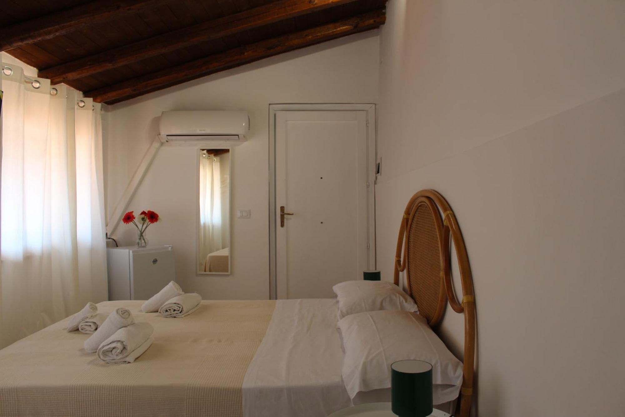 Terrasini 2000 Home Holidays Exteriör bild